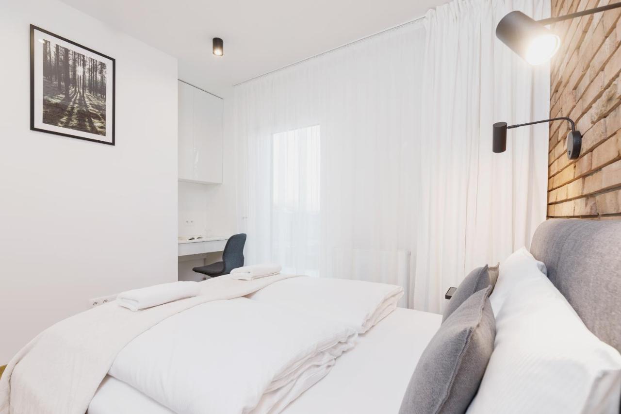 Apartments Supernova Near Tauron Arena By Noclegi Renters Cracovia Exterior foto